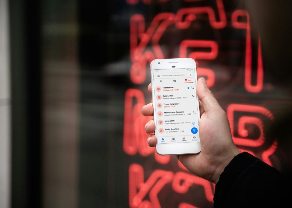 Smartfon to najczęstsze narzędzie używane do nieautoryzowanej transakcji